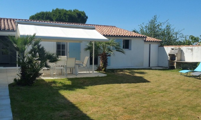 Saint-Martin-de-Re Villa | Villa - 10 People - Garden - Internet - Seaside - Beach - Ile de Ré