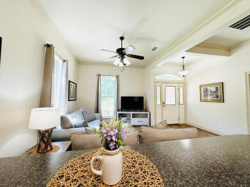 Pine Grove Apartment | Villa 2