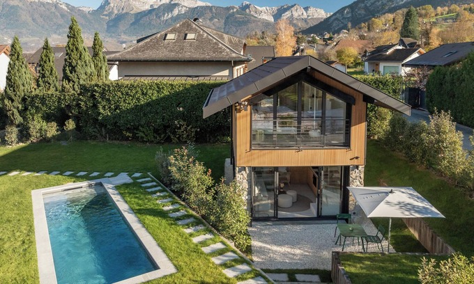 Saint-Jorioz Villa | Villa 227, for 8 people, garden, swimming pool and close to Lake Annecy