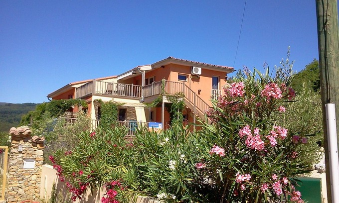 Lamalou-les-Bains Apartment | Villa 4 gites of even foot, adapted PMR and Handicapés in peace clear southern sight