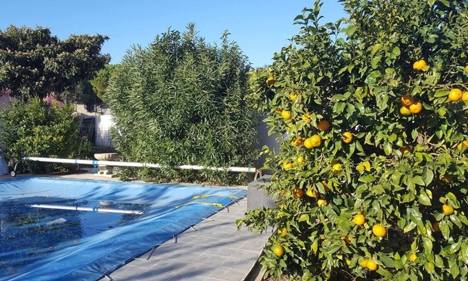 Tarascon Villa | Villa 8 pers 120 m2 piscine jardin terrasse jeux enfants proche Camargue
