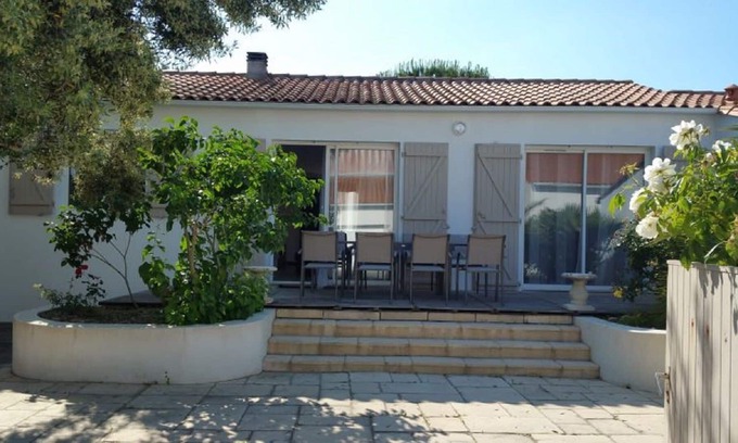 Saint-Martin-de-Re Villa | Villa - 8 Persons - Private SPA - WIFI - Terrace - Garden - Beach - Ile de Ré