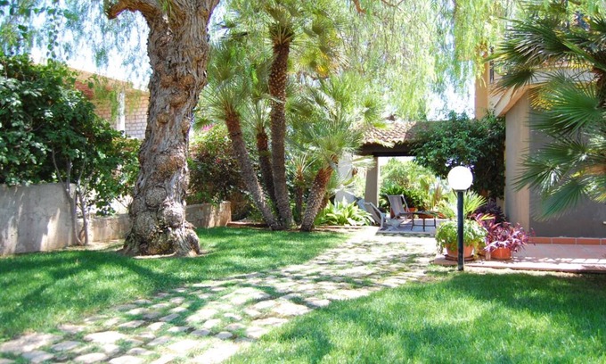 Marina di Ragusa Apartment | Villa a few meters from the sea - CIR: 19088009C223120 CIN: IT088009C2ZLVAKRMU
