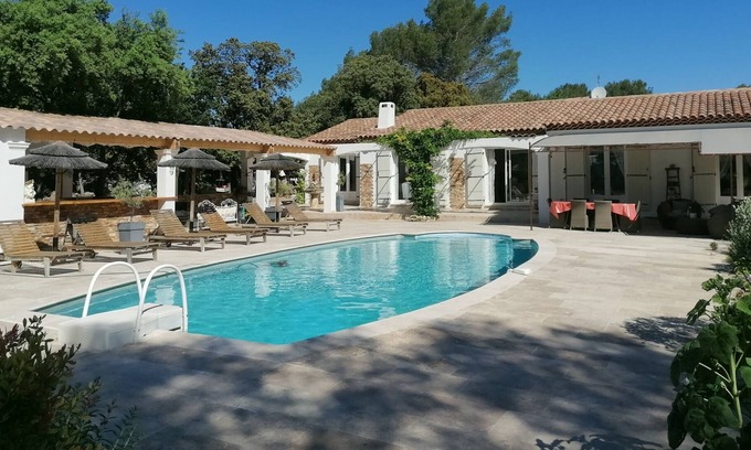 Cotignac Villa | Villa, absolute calm, all comfort with swimming pool.