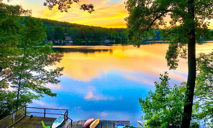 Highland Lakes Ski Chalet | VILLA ADRIANA LAKE FRONT DREAM HOME