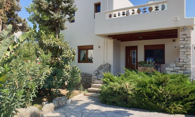 Pitsidia House | Villa Agapi, beautiful house for 4 Pers., shared pool, quiet in Pitsidia