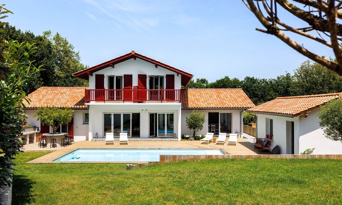 Arcangues Villa | Villa Alba - Villa au charme bohème