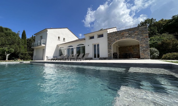 Vallecalle Villa | Villa Albitru - Domaine Romella - Private swimming pool and sauna - View of the Gulf of St Florent