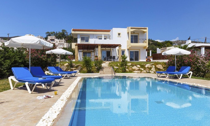 Kalathos Villa | Villa Alexi near Lindos - Wi-Fi, private pool & sea view!r
