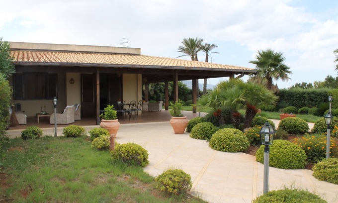San Vito Lo Capo Villa | VILLA ALICE | Barbecue | Garden