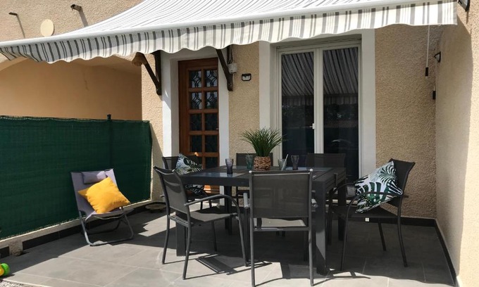 Saint-Gilles House | Villa Anais
