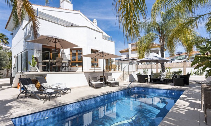 San Pedro de Alcantara Villa | Villa Angeles - Family Villa 2 min from the Beach