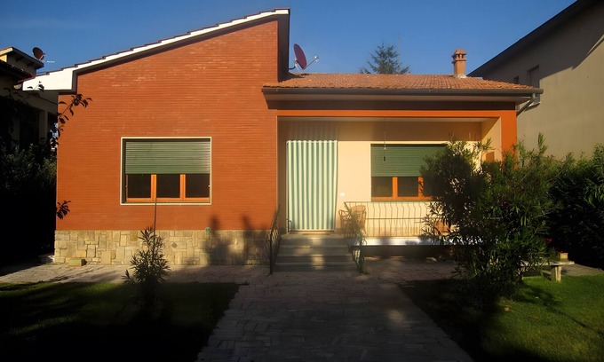 Sarteano Villa | Villa 'Anni '50' with Private Garden and Wi-Fi