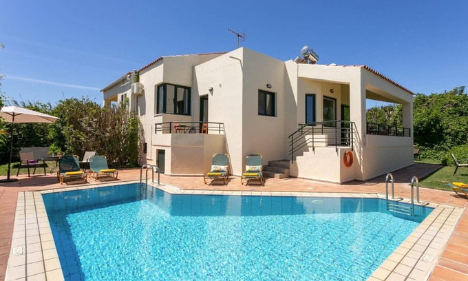 Maleme Villa | Villa Anni by Villa Plus