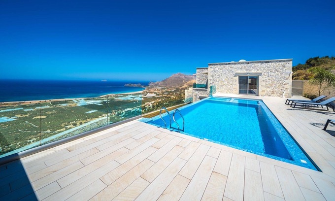 Zerviana Villa | Villa Ariti | Luxury villa, private pool, jacuzzi, near Falassarna