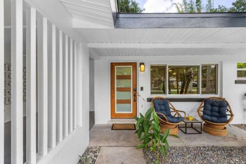 Fort Myers House | Villa Armonia Serenity, Style and Location