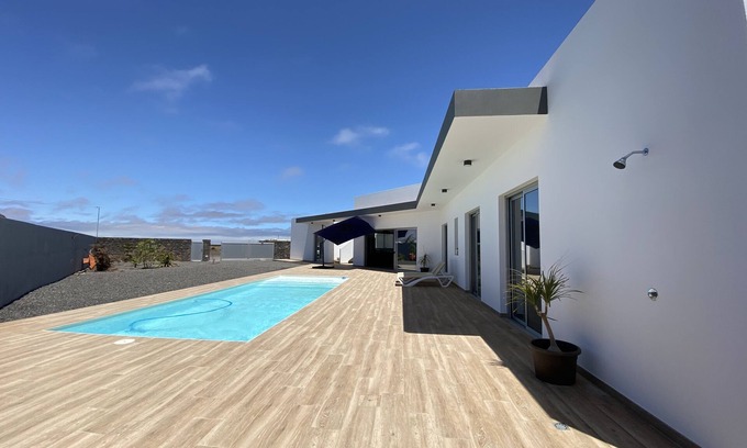 Lajares Villa | Villa at the foot of the Volcano