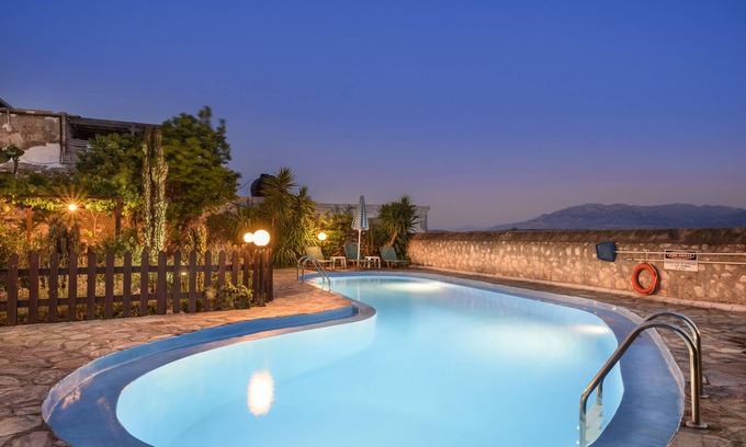 Megala Chorafia House | Villa Athina is a traditional, fully modern holiday villa near Chania