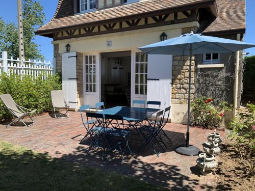 Cabourg House | Villa avec Jardin à Cabourg, Proche Plage et Centre - FR-1-487-324