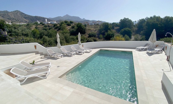 Oasis del Capistrano Villa | Villa Avec Piscine 8X4 à Nerja Pour 8 Personnes, Proche de la Plage