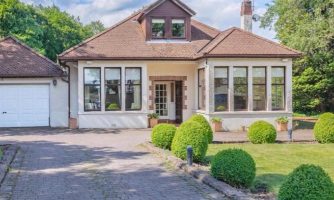 Bearsden Villa | Villa Bella