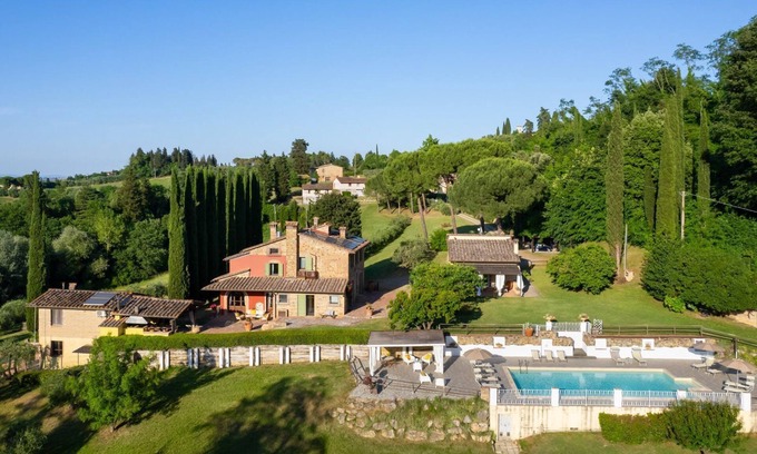 Gambassi Terme Villa | Villa Bernardone - Six Bedroom Villa, Sleeps 14