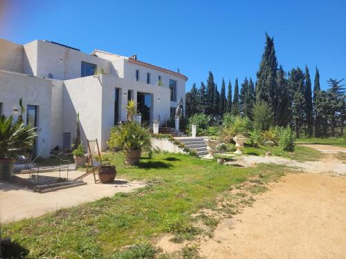 Arles House | Villa Blanche