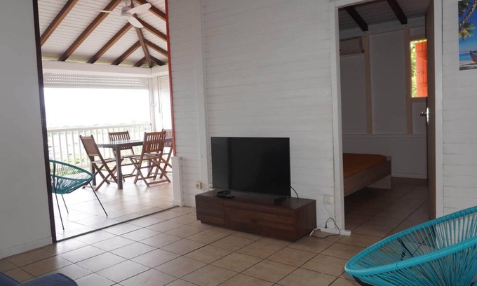 Ducos Villa | Villa Blue Horizon180, near airport, beach road, max 7 persons