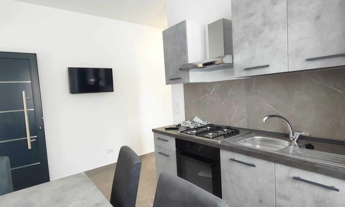 Torre Pedrera Apartment | Villa Borghesi suites app 7 secondo piano