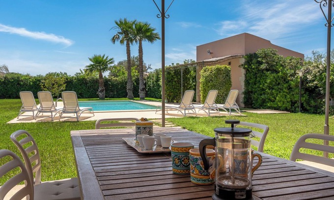 Syracuse Villa | Villa Bouganville by Wonderful Italy