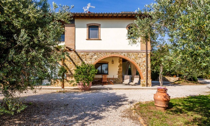 Follonica Villa | Villa "Bouganville - Colleberto" with Sea View, Private Terrace & Wi-Fi