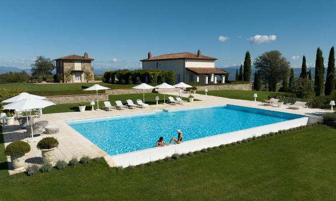 Fratta Apartment | Villa Bucher Winery
