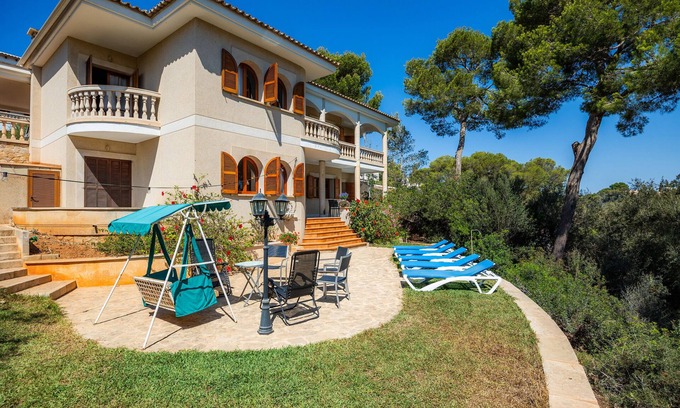Cala Santany Villa | Villa 'Ca Ses Mestres' with Sea View, Private Terrace and Wi-Fi