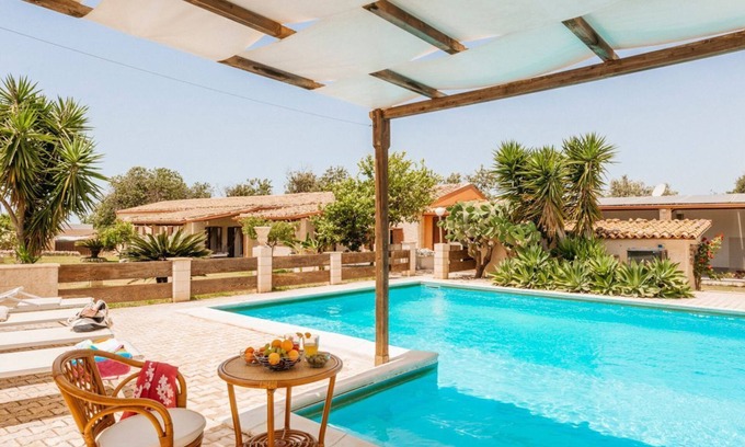 Santa Croce Camerina Villa | Villa Camerina - Six Bedroom Villa, Sleeps 10