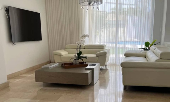 Cali Villa | Villa Campestre con Piscina en Cali