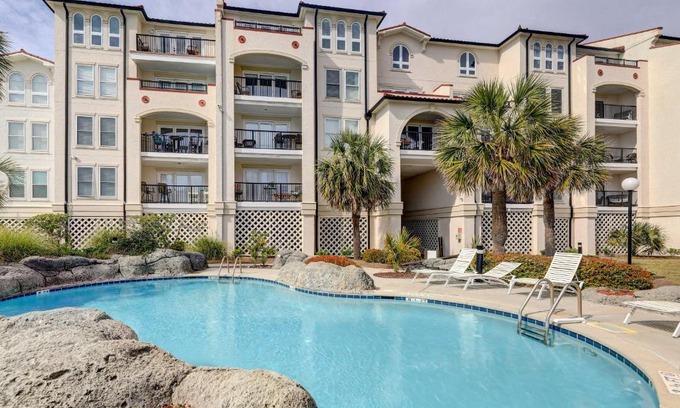 North Topsail Beach Villa | Villa Capriani Condo with Direct Beach Access!