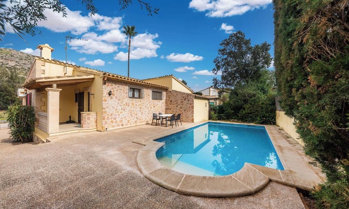 Cala San Vicente Villa | Villa "Casa Isabel & Mateo" close to the Beach with Pool, Garden & Wi-Fi