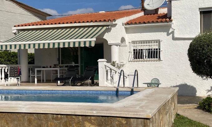 Vinaros Villa | Villa Casario - Chalet con piscina privada en Vinaròs - Ref. 200