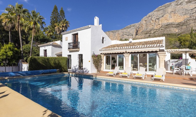 Montgo de Toscamar Villa | Villa Celestia