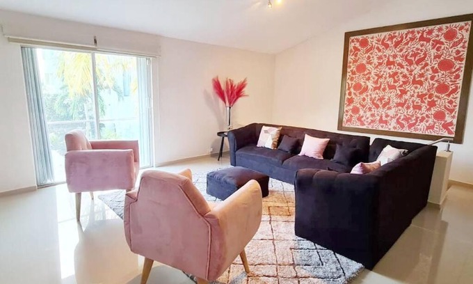 Punta Cancun Villa | VILLA CHLOE. Modern 4 rooms house with pool