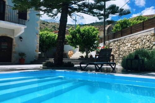 Tzitzifes Villa | Villa Christini a luxury villa with amazing views