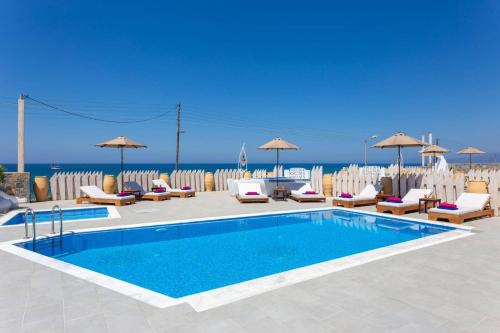 Hersonissos Centre Villa | Villa Chrysa by Villa Plus