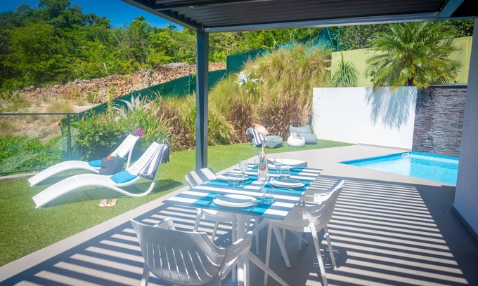 Sainte-Anne Villa | Villa Chuty Deluxe-Private Pool-Sea View