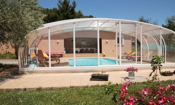 Cebazan Villa | Villa Climatisée Avec Piscine Chauffée et Couverte