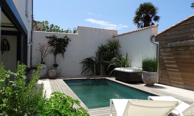 Saint-Martin-de-Re Villa | Villa CLOS NERAUD with swimming pool and spa
