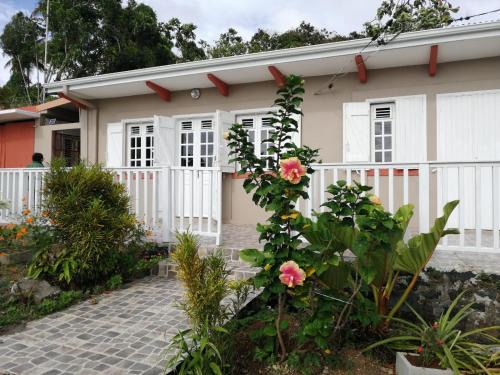 Riviere-Pilote House | Villa Coquelicot