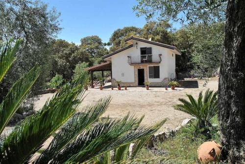 Itri House | VILLA CYCAS relax tra mare e natura