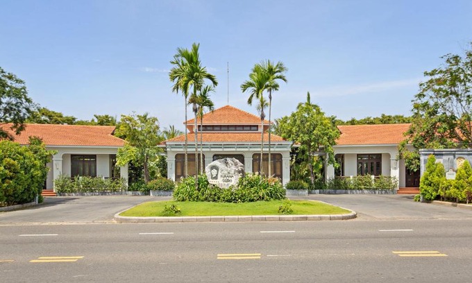 Ngu Hanh Son Villa | Villa Da Nang Resort Beachfront Abogo