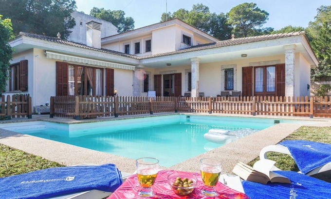 Son Baulo House | Villa Damar with Pool, Garden, Terrace, Balcony, A/C & Wi-Fi