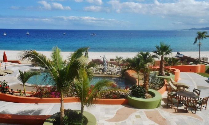Los Barriles Condo | Villa De Cortez Condo! Beachfront, Sunrises, Fishing and Pickleball await!